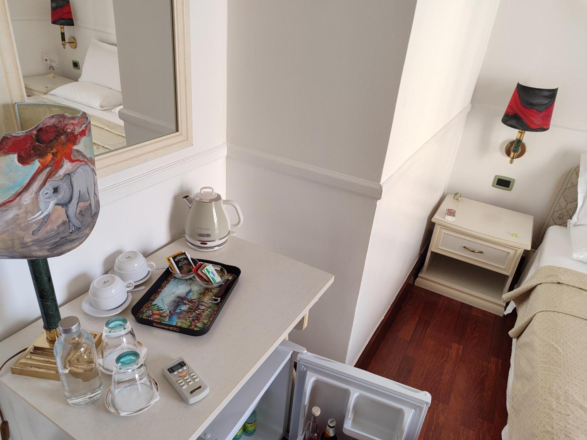 B&B Palazzo Sant'Alfano Κατάνια Δωμάτιο φωτογραφία